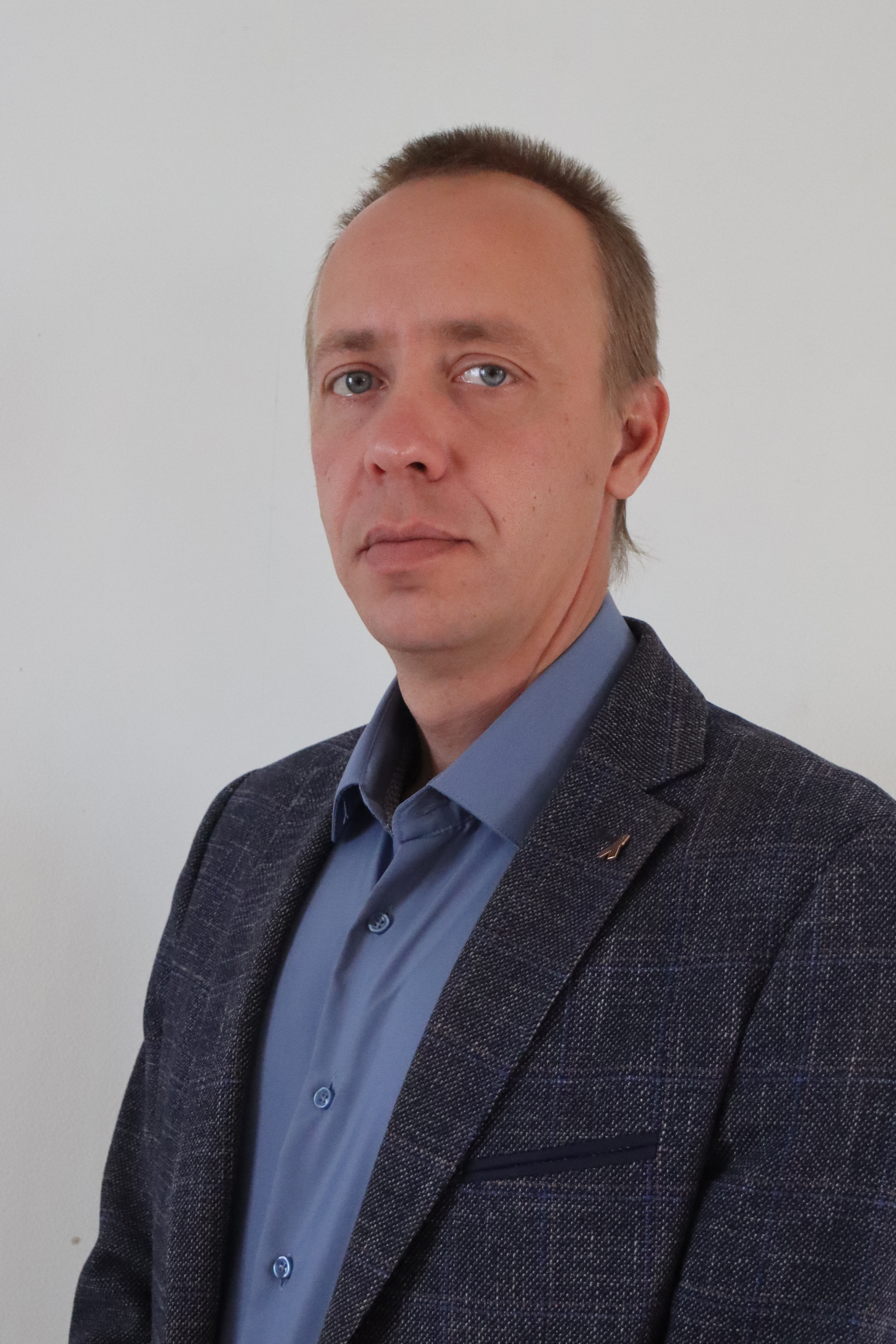 Шамров Юрий Викторович.